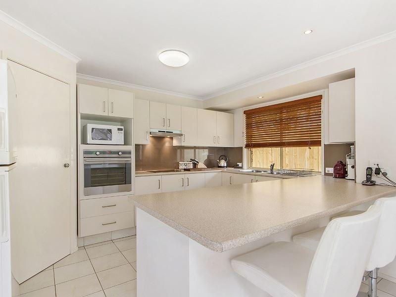 75 Petherbridge Avenue, Merrimac QLD 4226