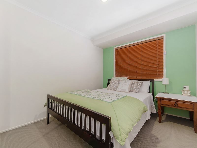 75 Petherbridge Avenue, Merrimac QLD 4226