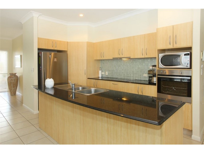 91 Bayswater Avenue, Varsity Lakes QLD 4227