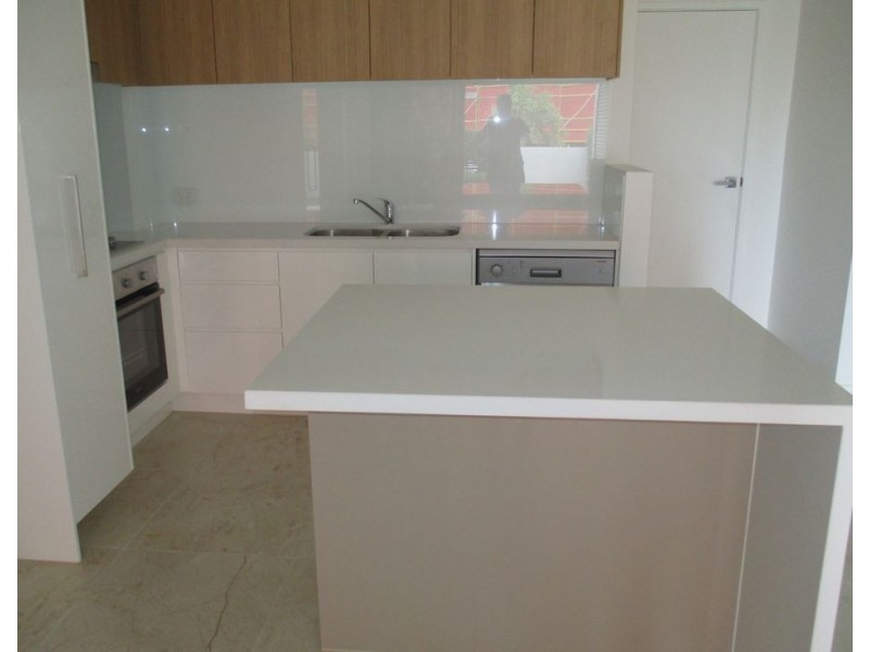 4 Parnell, Robina QLD 4226