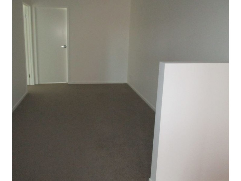 4 Parnell, Robina QLD 4226