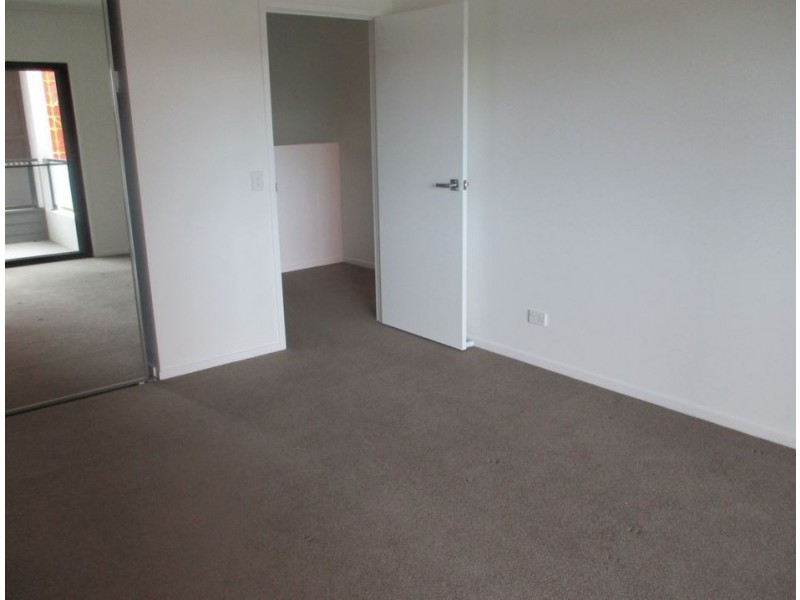 4 Parnell, Robina QLD 4226