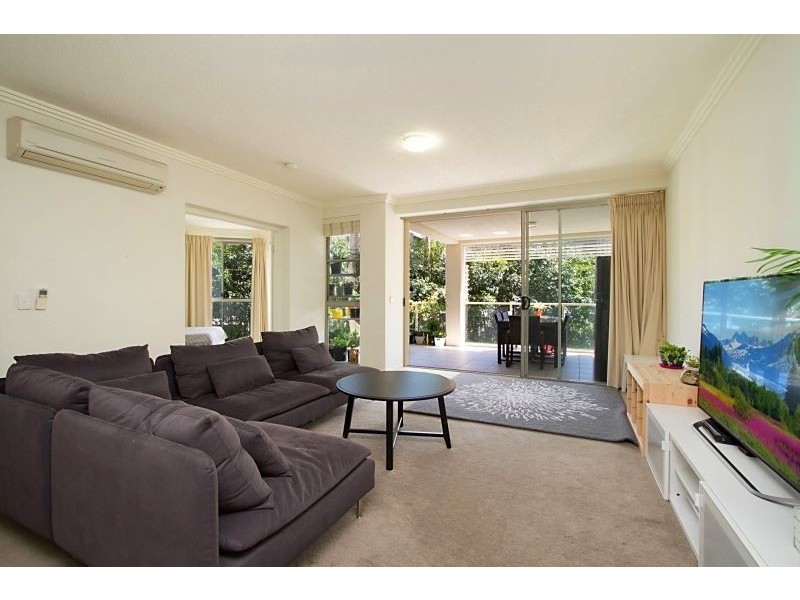 60/251 Varsity Parade, Varsity Lakes QLD 4227