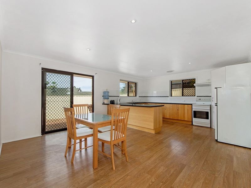 32 Meadow Brook Crescent, Merrimac QLD 4226