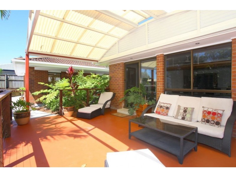 6 Cammeray Court, Robina QLD 4226