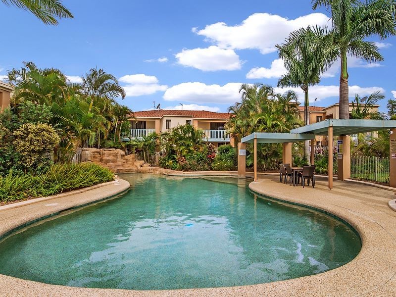 5/1 Warbler Parade, Varsity Lakes QLD 4227