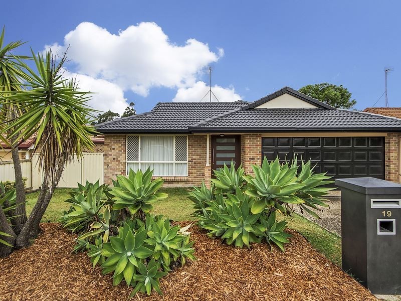 19 Macadie Way, Merrimac QLD 4226