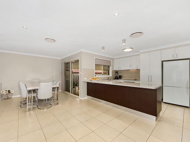 19 Macadie Way, Merrimac QLD 4226