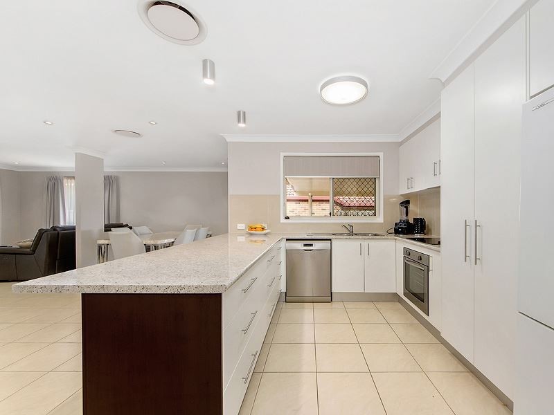 19 Macadie Way, Merrimac QLD 4226