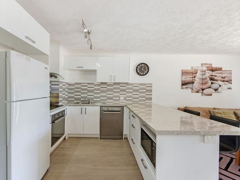 7/12 Whiting Street, Labrador QLD 4215