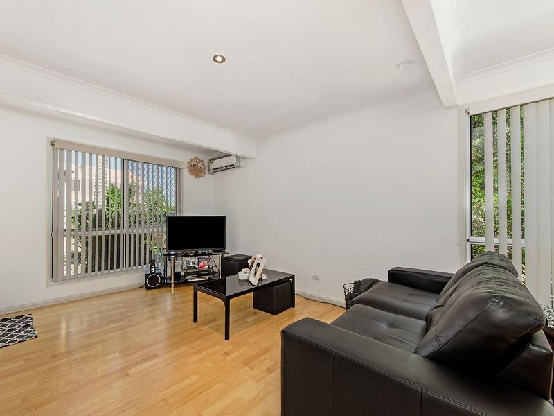 58/125 Pappas Way, Carrara QLD 4211
