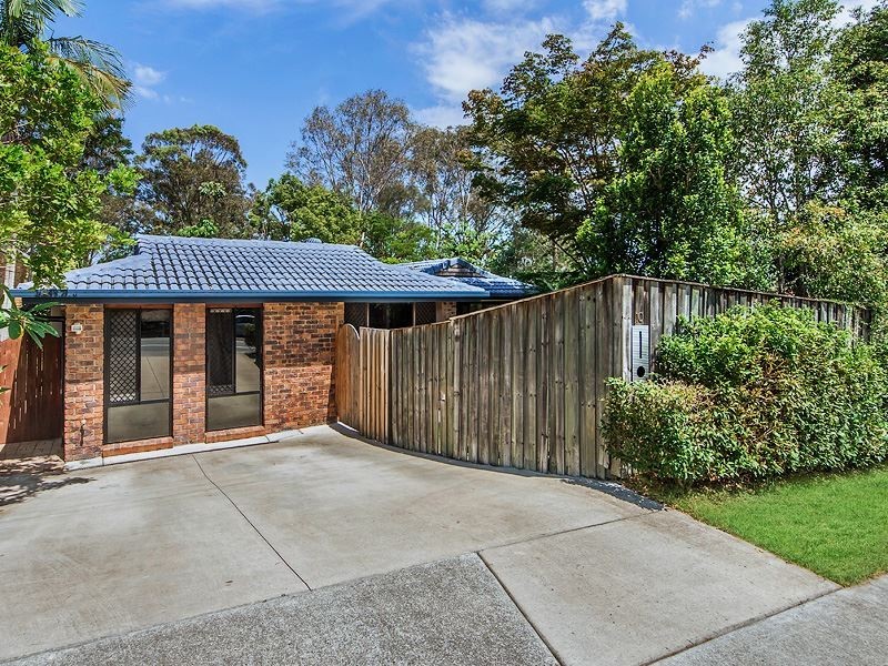 10 Highfield Drive, Merrimac QLD 4226