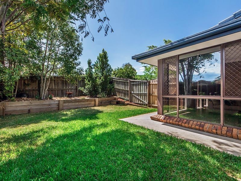 10 Highfield Drive, Merrimac QLD 4226