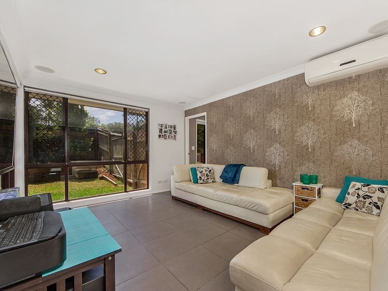 10 Highfield Drive, Merrimac QLD 4226