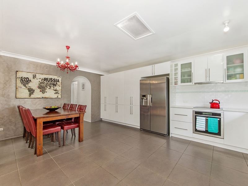 10 Highfield Drive, Merrimac QLD 4226