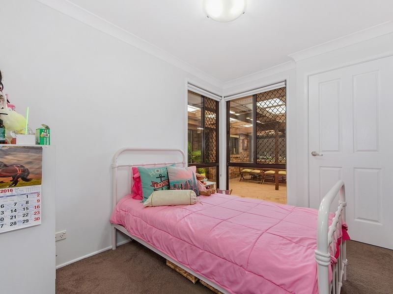 10 Highfield Drive, Merrimac QLD 4226