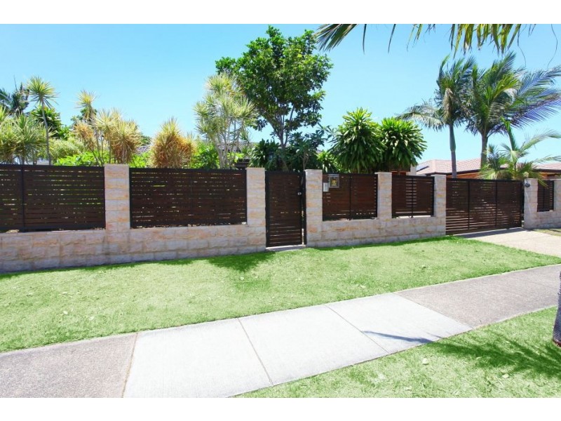 68 Ron Penhaligon Way, Robina QLD 4226