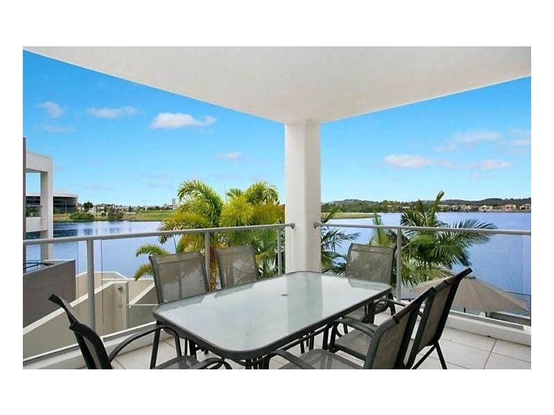 22/255 Varsity Parade, Varsity Lakes QLD 4227