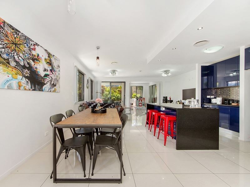 2/24 Heights Drive, Robina QLD 4226