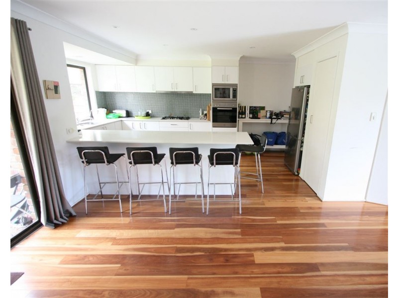 4 Northwood Cl, Robina QLD 4226