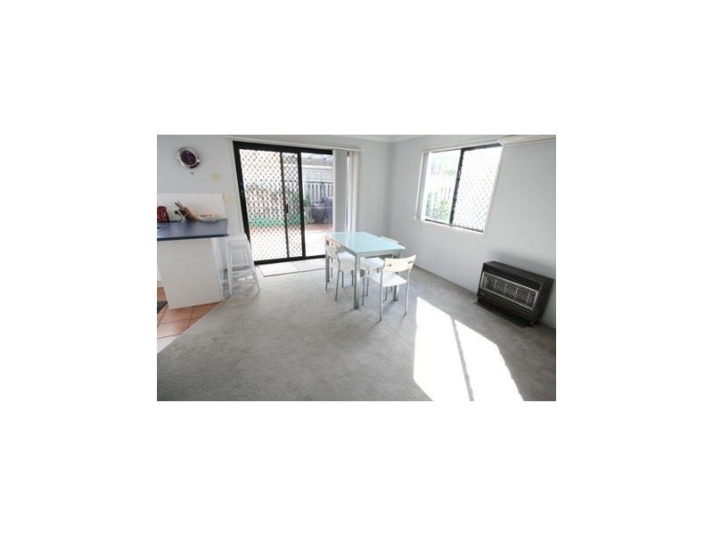 6/10 Warbler Pde, Varsity Lakes QLD 4227