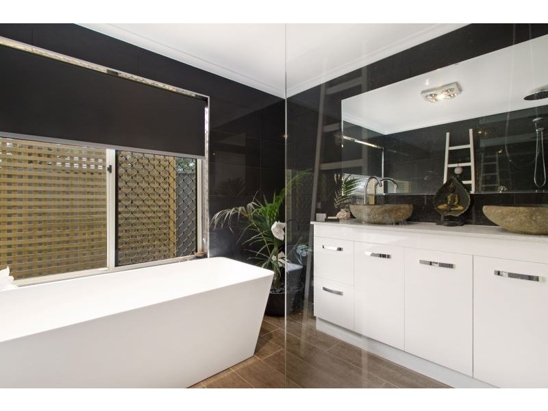 23 Moorabbin Place, Robina QLD 4226