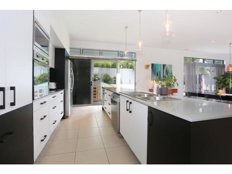 95 Bayswater Avenue, Varsity Lakes QLD 4227