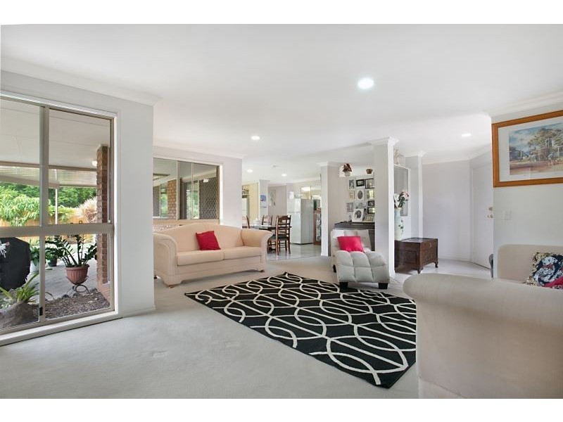 19 Oakleigh Circuit, Robina QLD 4226
