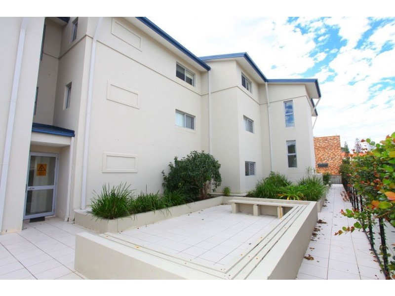 6/119 Sunshine Parade, Miami QLD 4220