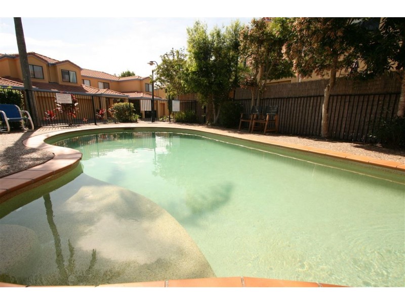 34/2 Concord Circuit, Robina QLD 4226