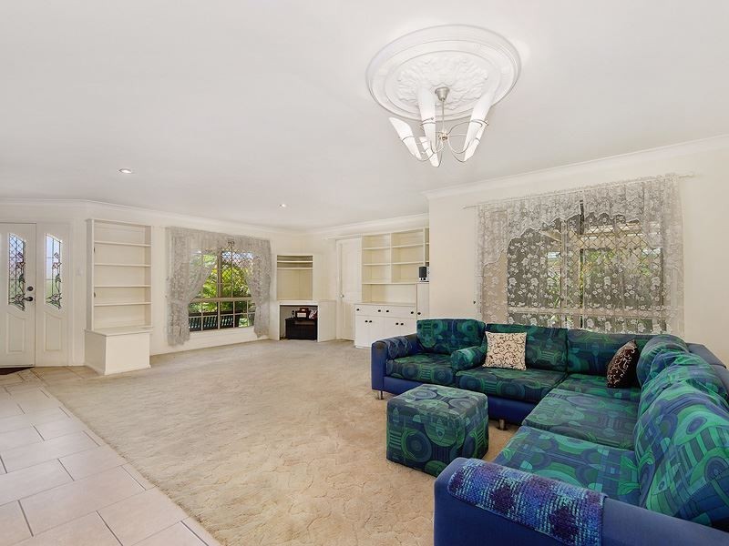 32 Belrose Boulevard, Varsity Lakes QLD 4227