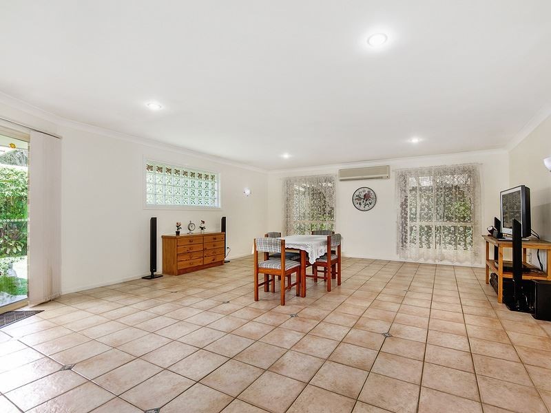 32 Belrose Boulevard, Varsity Lakes QLD 4227