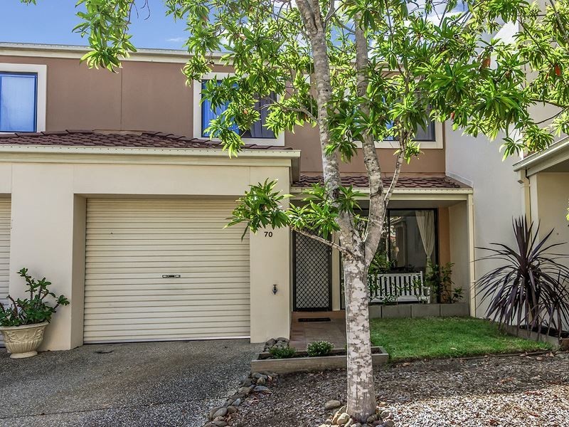 70/1 Warbler Parade, Varsity Lakes QLD 4227