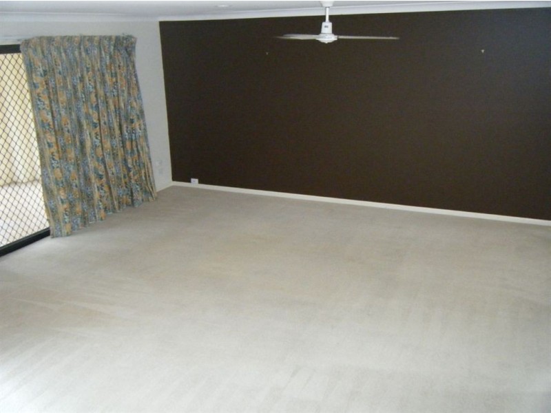 1 Elfin Street, Robina QLD 4226