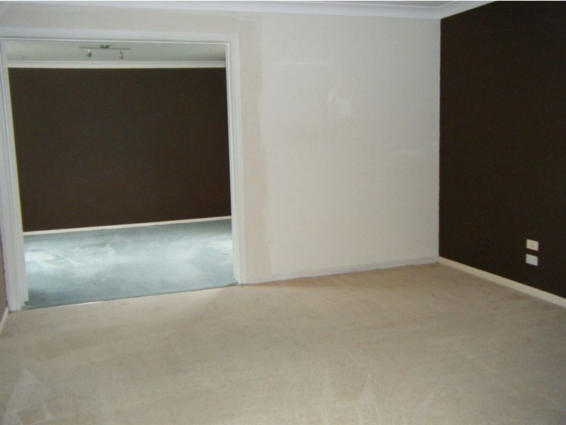 1 Elfin Street, Robina QLD 4226