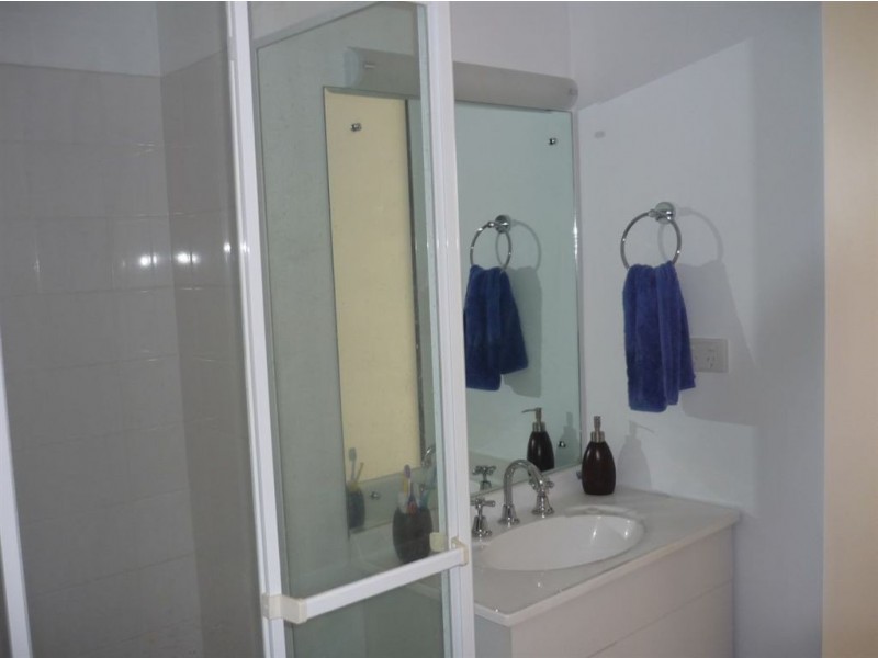 34/11 Fairways Drive, Clear Island Waters QLD 4226