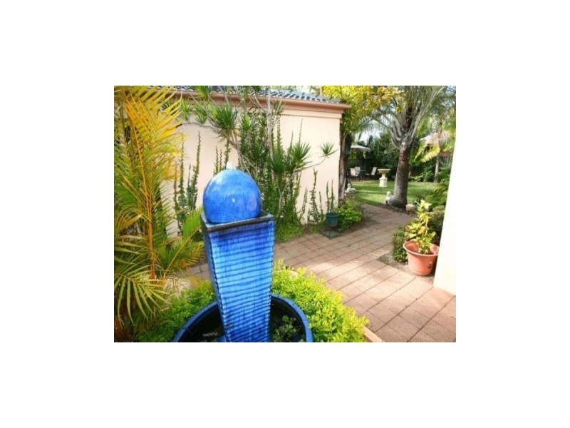 63 Martingale Place, Clear Island Waters QLD 4226