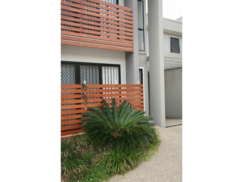 Varsity Lakes QLD 4227