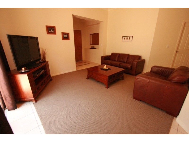 Varsity Lakes QLD 4227