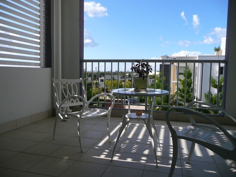 26/64 Riverwalk Avenue, Robina QLD 4226