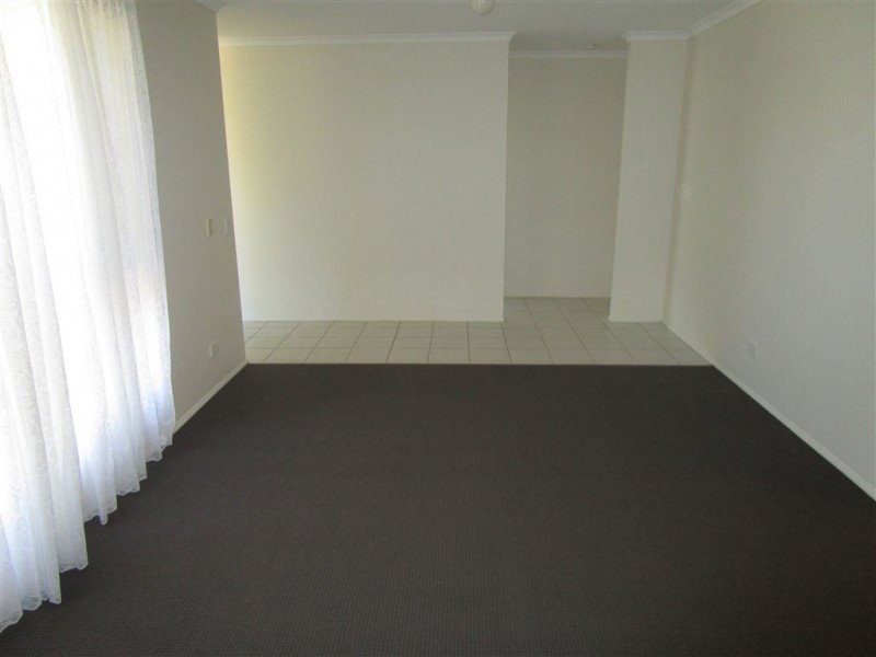 43 Glenside Dr, Robina QLD 4226