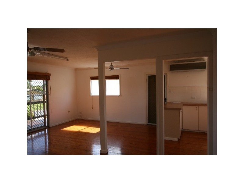 Broadbeach Waters QLD 4218