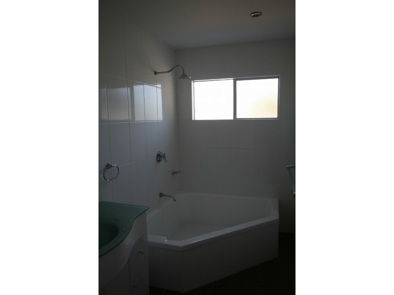 Broadbeach Waters QLD 4218