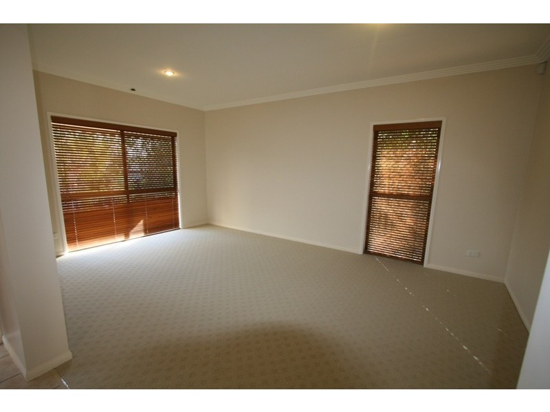 Varsity Lakes QLD 4227