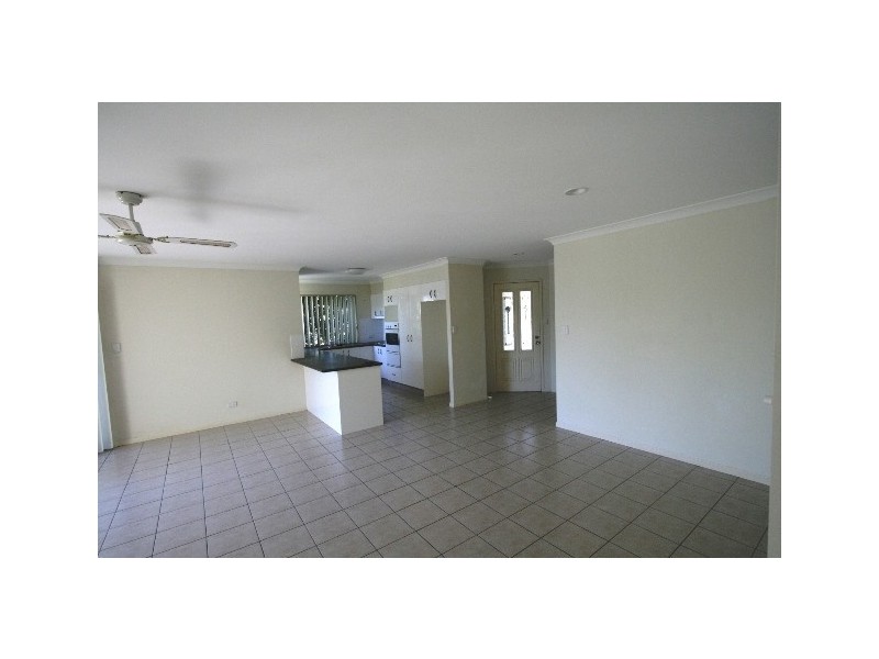1/14 Illinios Court, Varsity Lakes QLD 4227