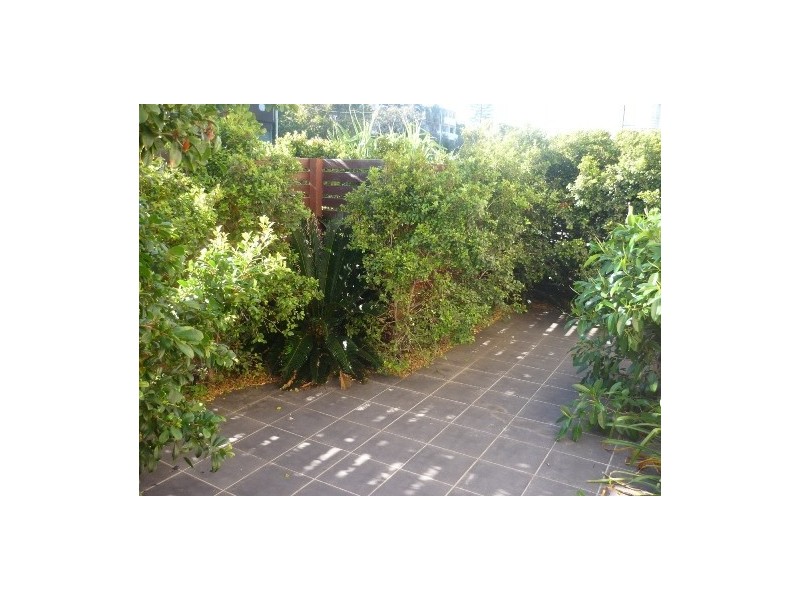 1/1996 Gold Coast Highway, Miami QLD 4220