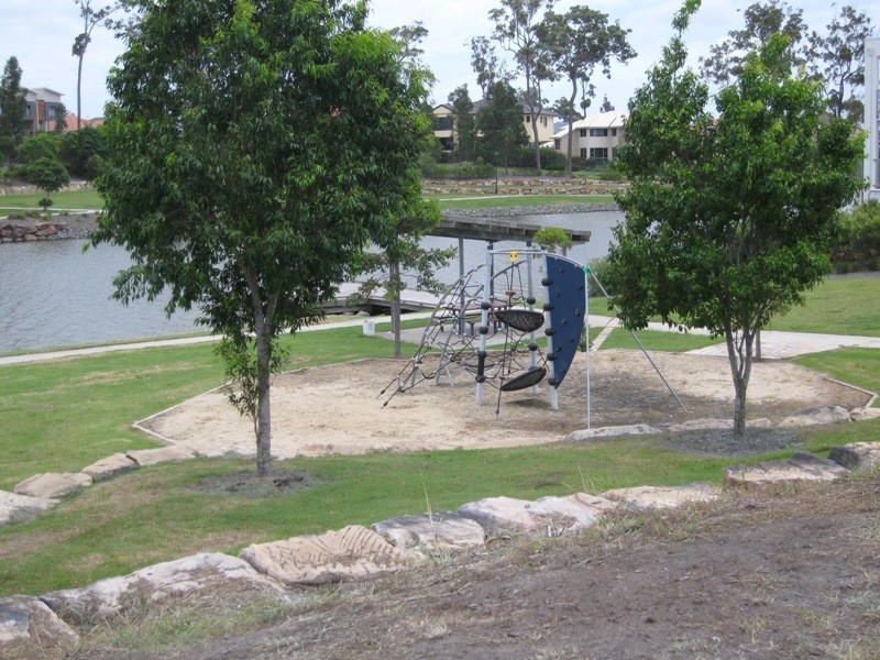 Varsity Lakes QLD 4227