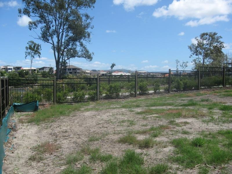 Varsity Lakes QLD 4227
