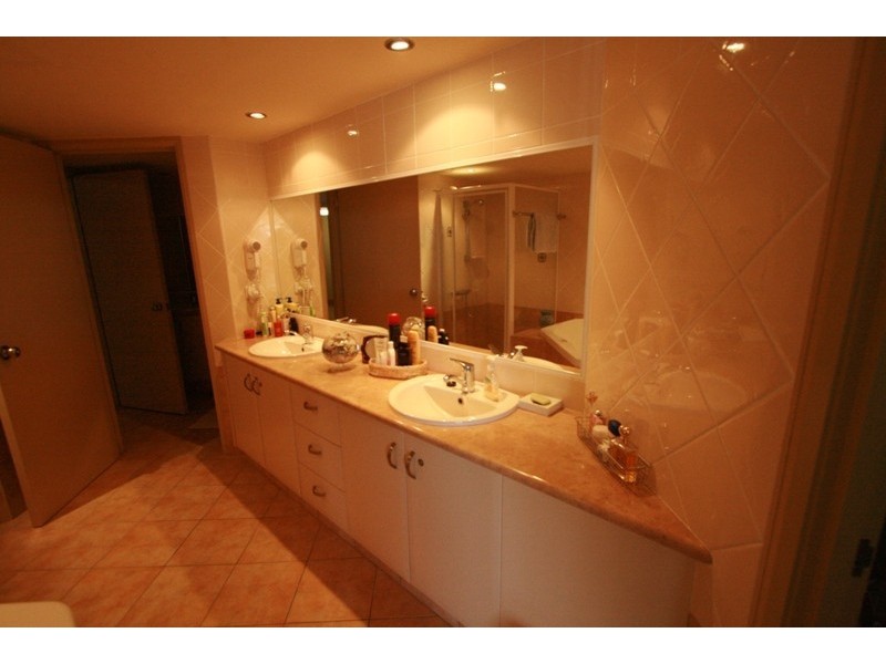 Broadbeach QLD 4218