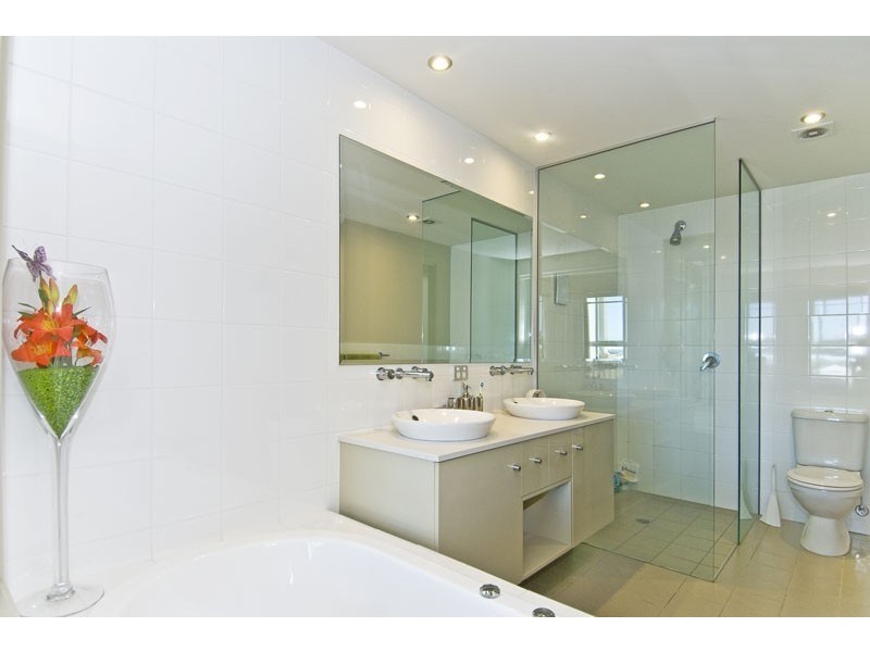 Robina QLD 4226